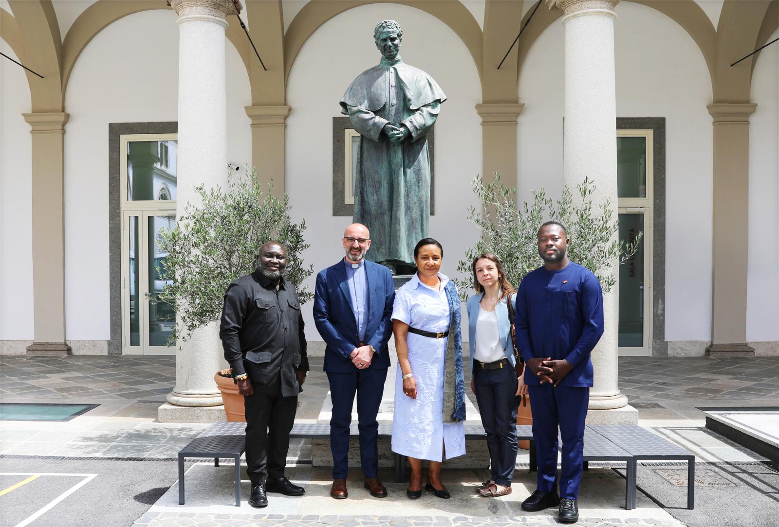 Ambasciatrice Ghana e foto di gruppo